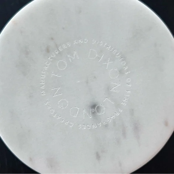 Tom Dixon London Medium Candle - Rose Gold - Picture 5 of 6